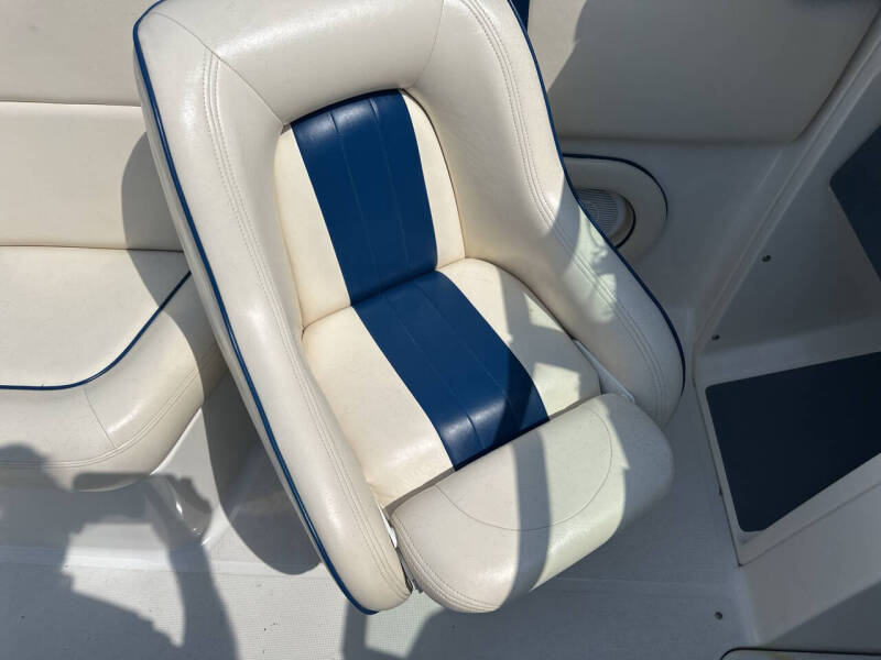 2003 Chris-Craft 22 Launch