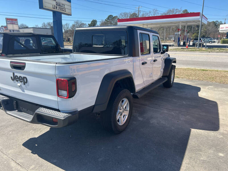 2023 Jeep Gladiator Sport