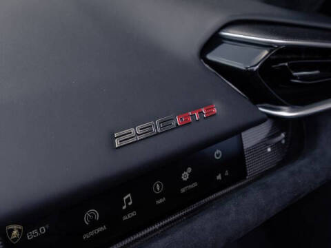 2023 Ferrari 296 GTS