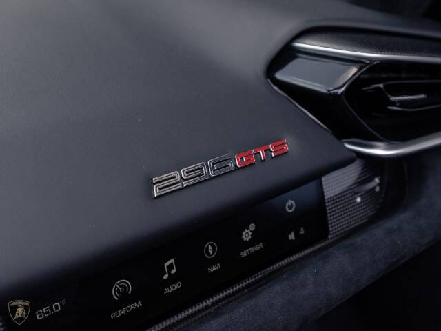 2023 Ferrari 296 GTS