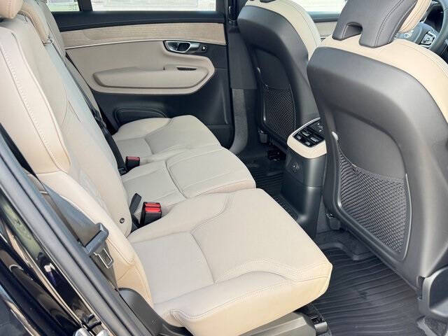 2026 Volvo XC90 T8 Plus 7P