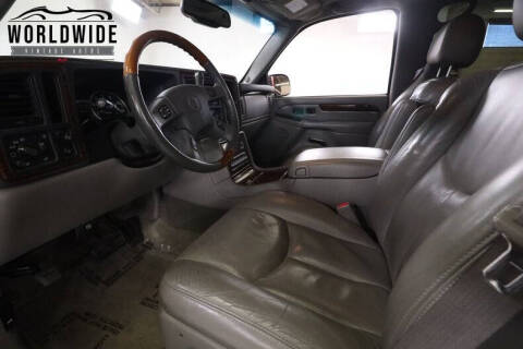 2003 Cadillac Escalade