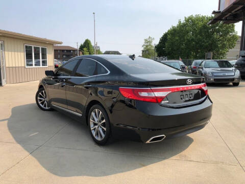 2015 Hyundai Azera for sale at EURO MOTORS AUTO DEALER INC in Champaign IL