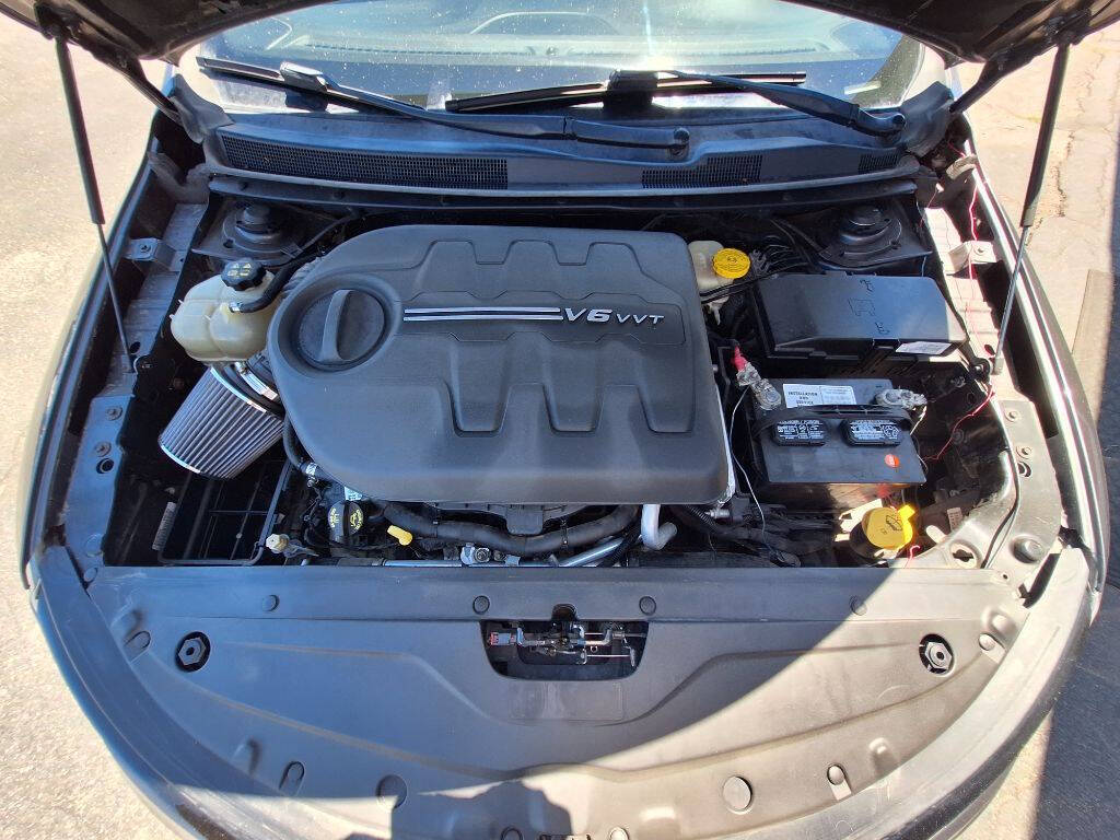Gray 2015 Chrysler 200 S S 4dr Sedan 33