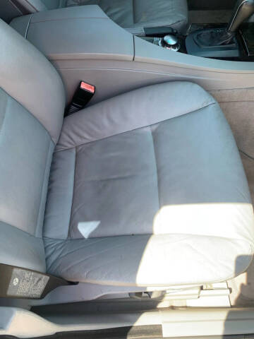 2004 BMW 5 Series 525i