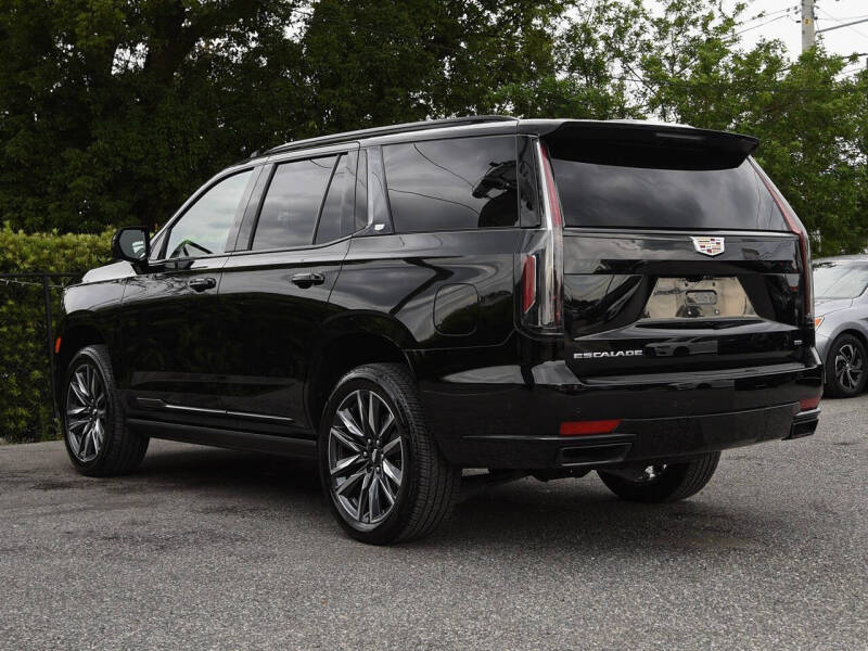 2023 Cadillac Escalade Sport