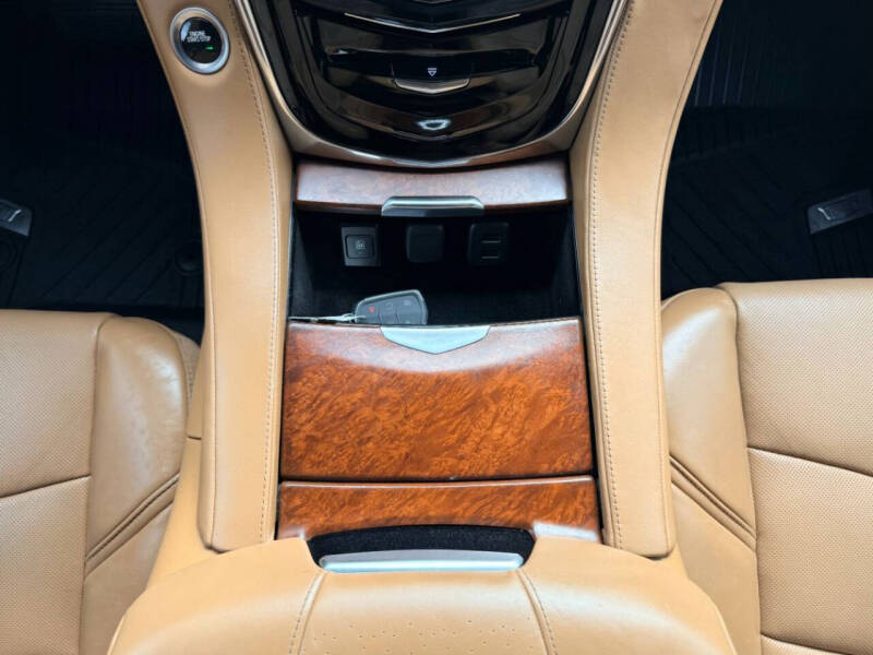 2017 Cadillac Escalade Platinum