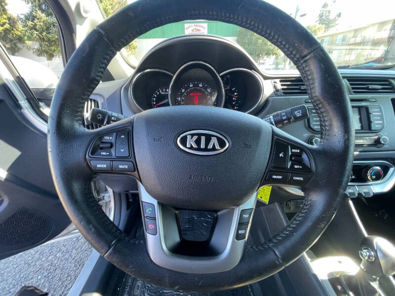 2012 Kia Rio 5-Door EX