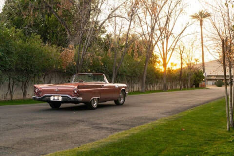 1957 Ford Thunderbird