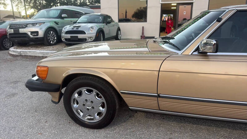 1986 Mercedes-Benz 560-Class 560 SL