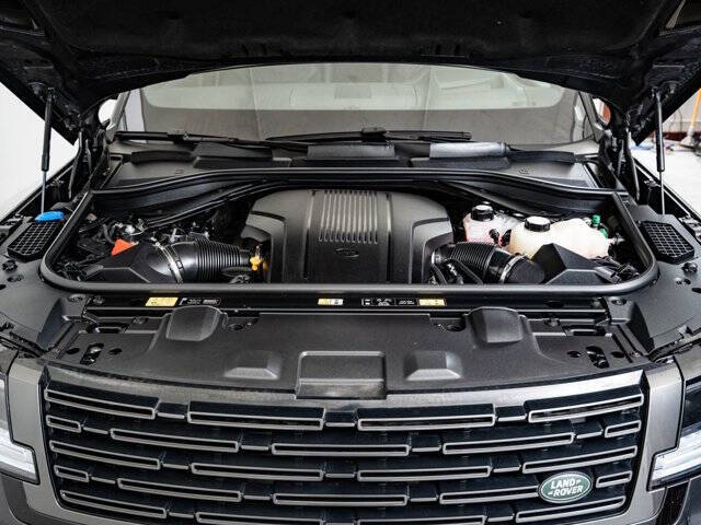 2025 Land Rover Range Rover P530 SE