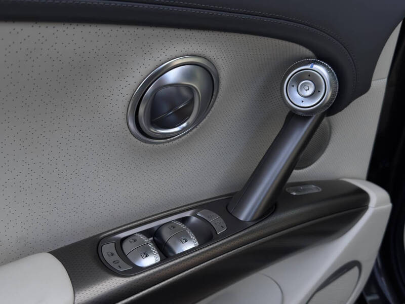 2024 Genesis GV60 Advanced