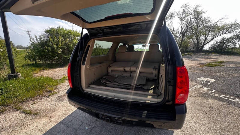 2011 GMC Yukon XL SLT