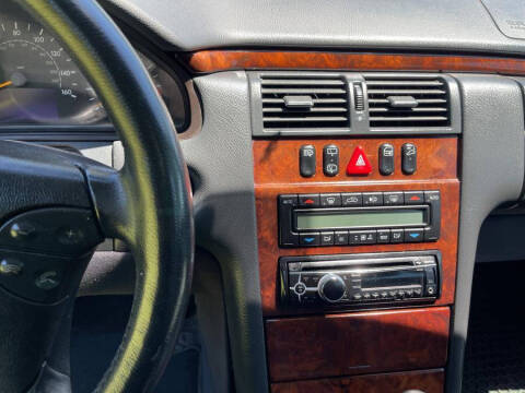 2002 Mercedes-Benz E-Class E 320 4MATIC