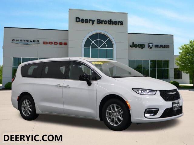 2026 Chrysler Pacifica Select
