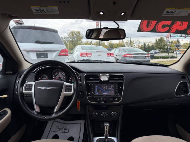 2013 Chrysler 200 Limited