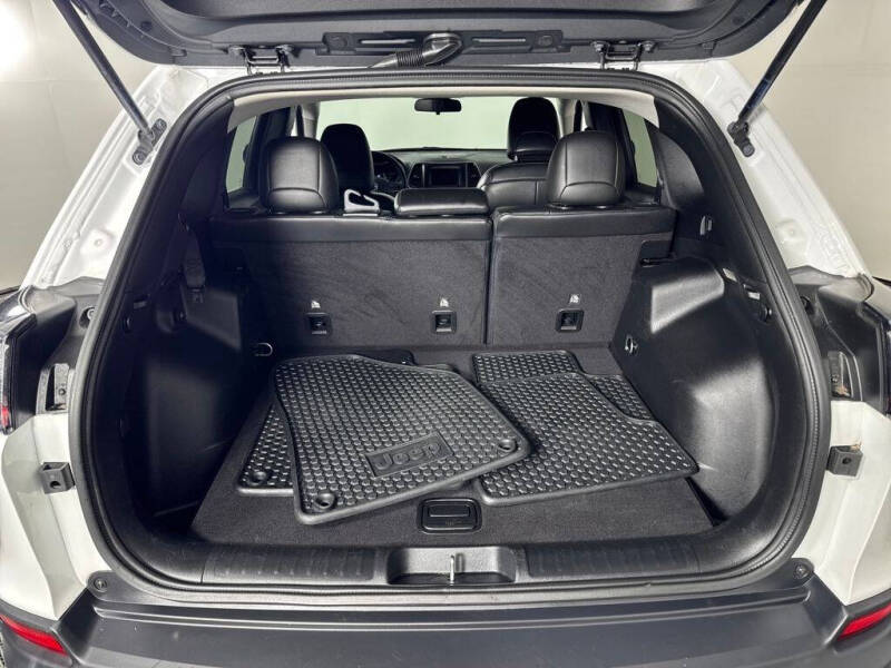 2019 Jeep Cherokee Altitude