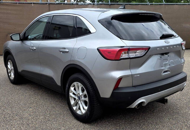 2021 Ford Escape SE