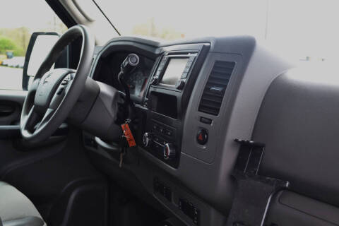 2018 Nissan NV 2500 HD SL
