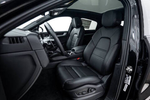 2025 Porsche Cayenne Coupe