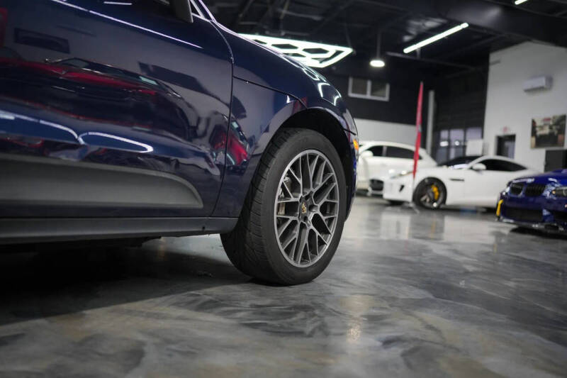 2015 Porsche Macan S