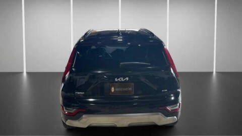 2024 Kia Niro SX