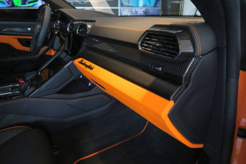 2024 Lamborghini Urus S