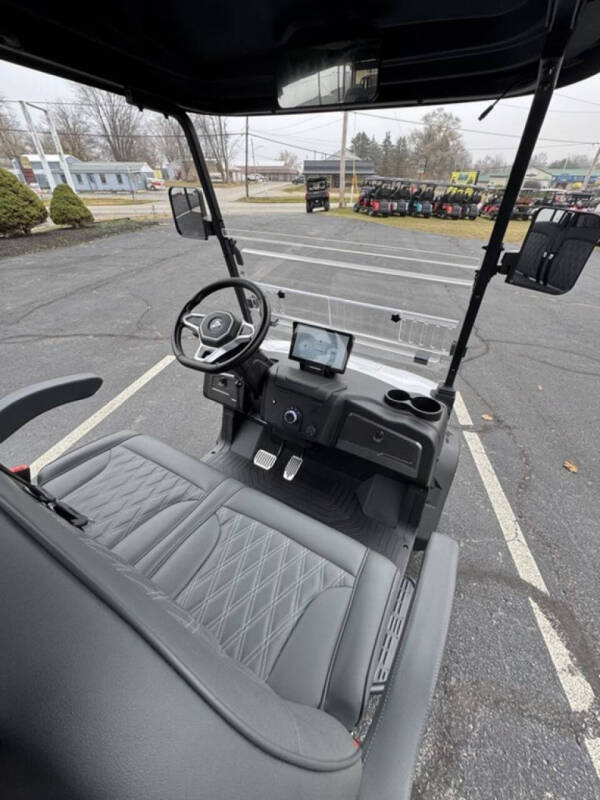 2025 Denago Rover XL