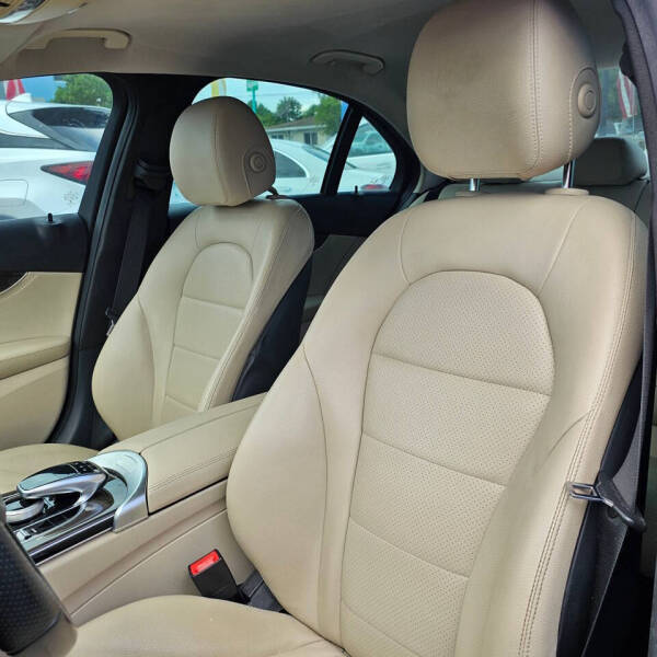 2015 Mercedes-Benz C-Class C 300 4MATIC