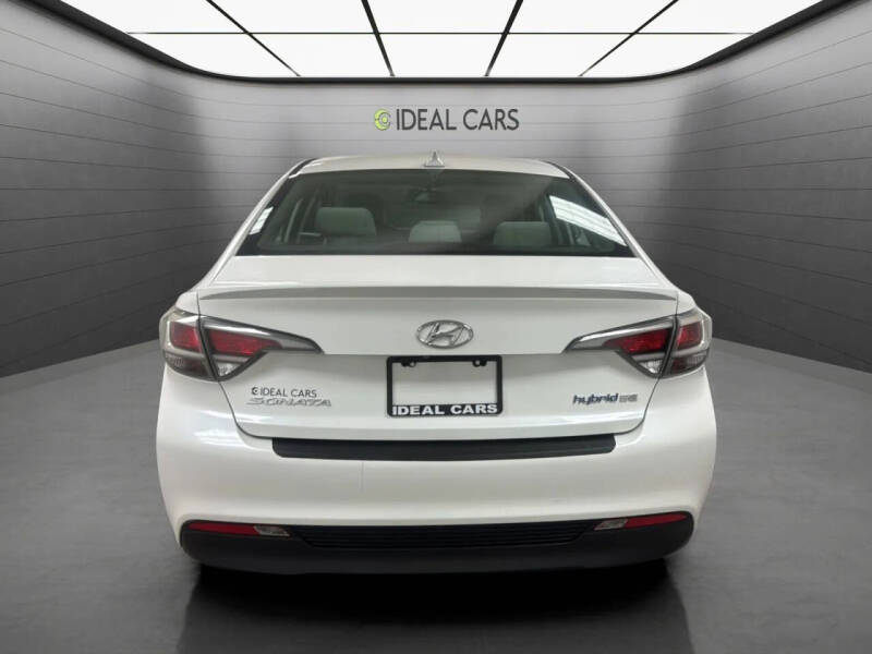 2016 Hyundai Sonata Hybrid SE