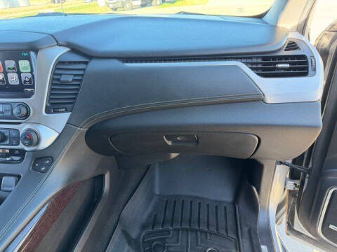 2017 GMC Yukon XL SLT