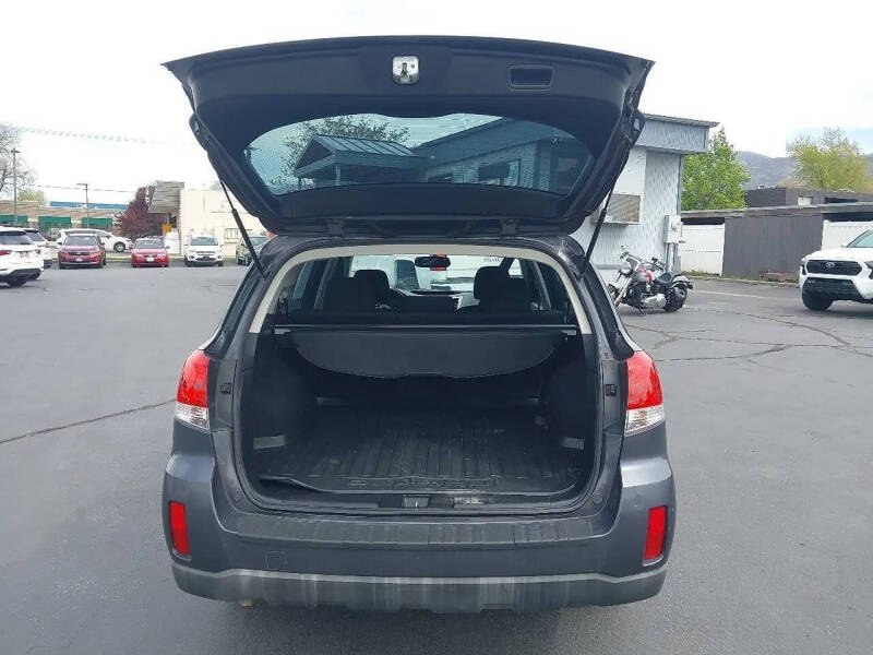 2011 Subaru Outback 2.5i