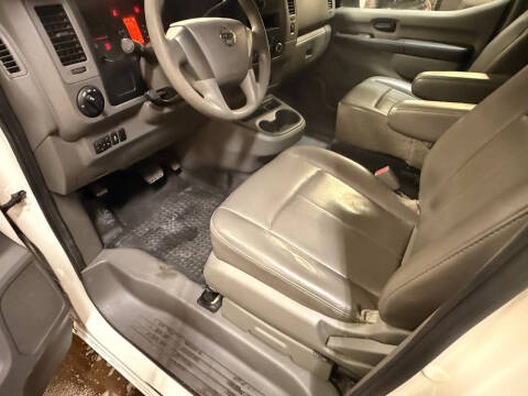 2013 Nissan NV 2500 HD S