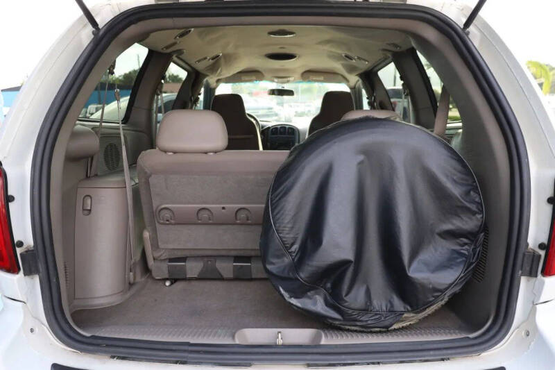 2003 Dodge Grand Caravan SE