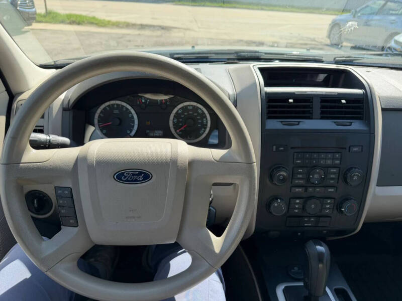 2010 Ford Escape XLS