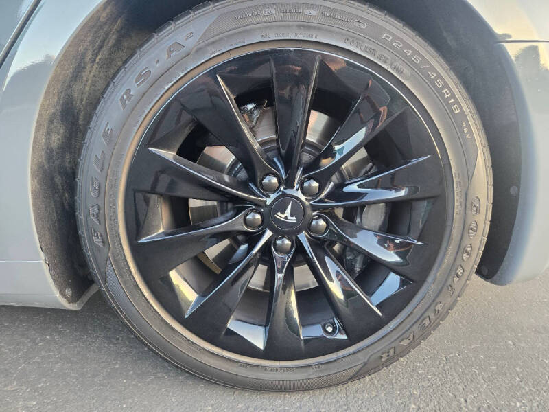 2016 Tesla Model S 75D