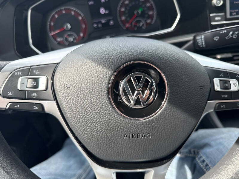 2021 Volkswagen Jetta R-Line