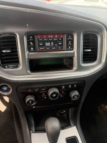 2013 Dodge Charger SE