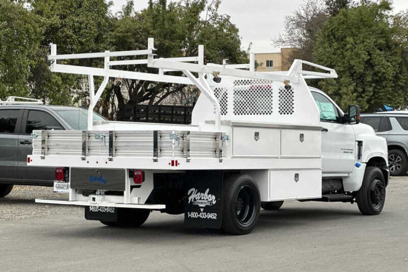 2023 Chevrolet Silverado 5500HD