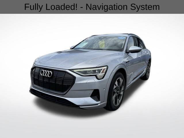 2022 Audi e-tron quattro Premium