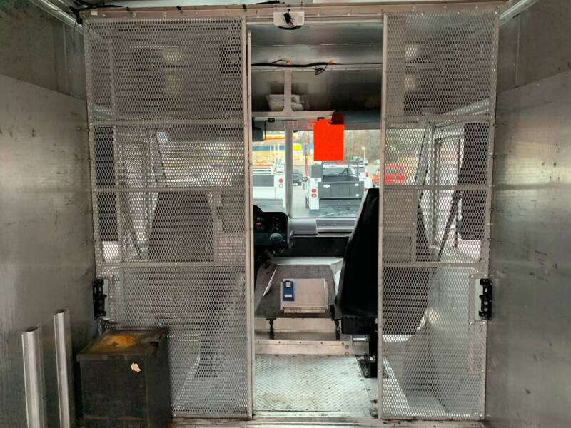 2013 Ford E-Series E-450 SD