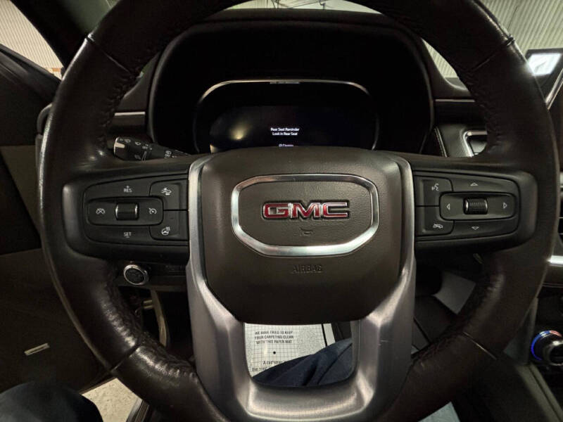 2022 GMC Yukon XL SLT