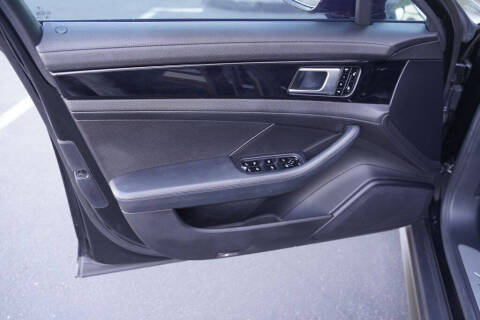 2017 Porsche Panamera