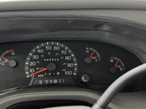 2003 Ford E-Series E-350 SD XL