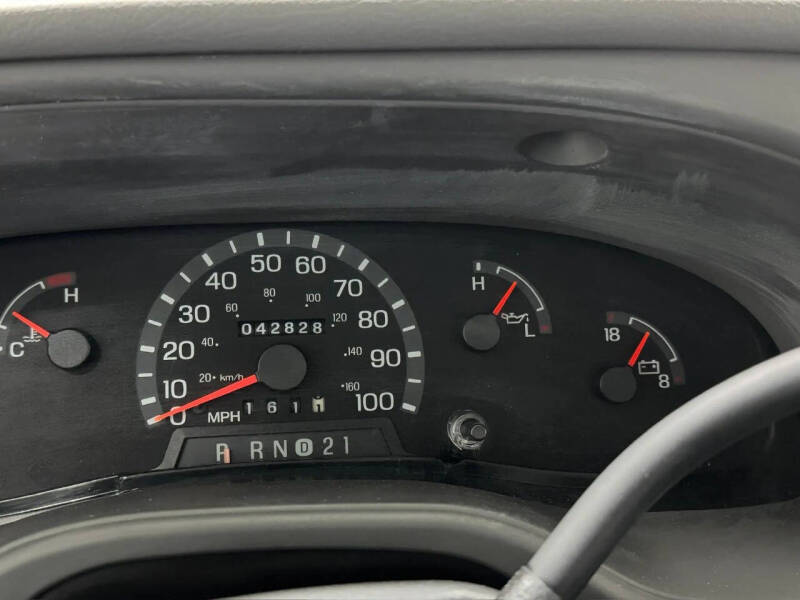 2003 Ford E-Series E-350 SD XL