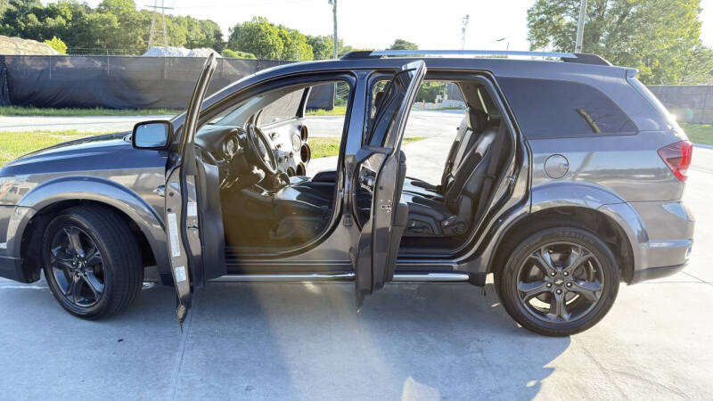 2019 Dodge Journey Crossroad