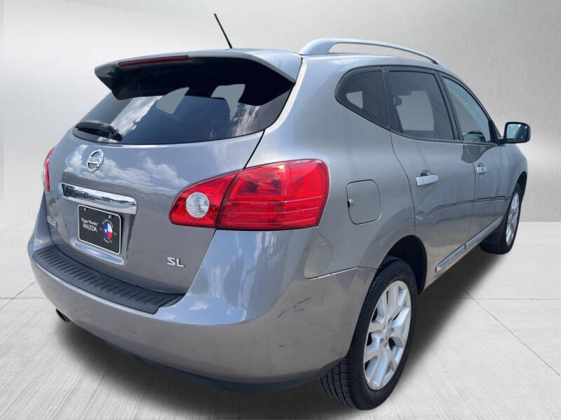 2011 Nissan Rogue SV