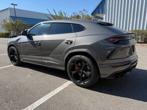 2021 Lamborghini Urus