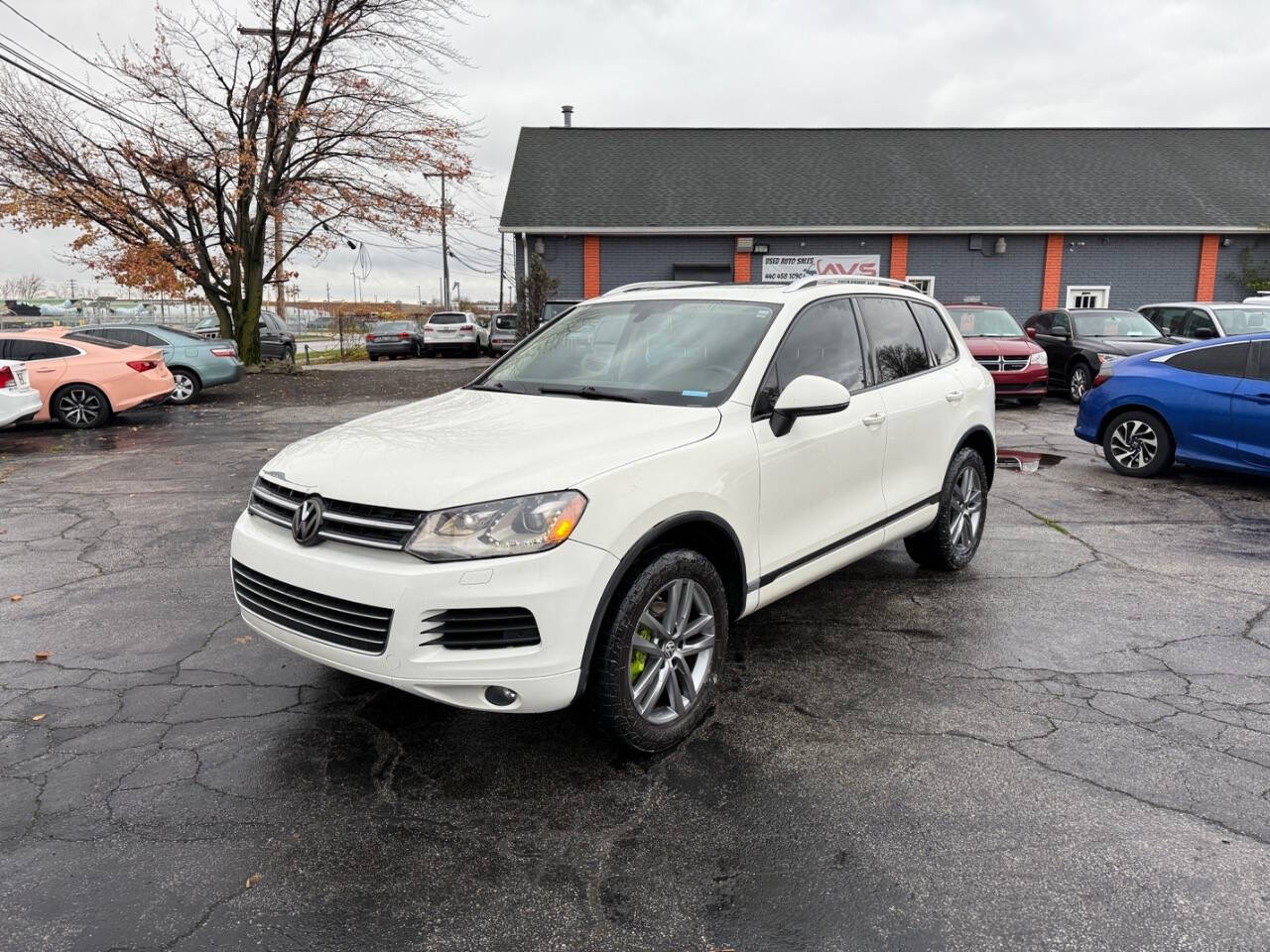 2011 Volkswagen Touareg for sale at AVS AUTO GROUP LLC in CLEVELAND, OH