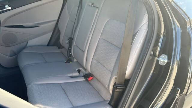 2021 Hyundai Tucson SE